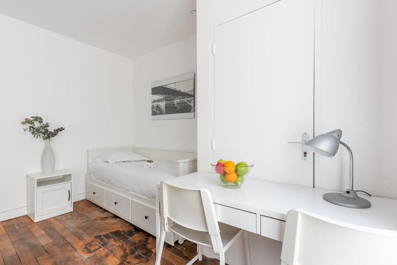Appartement Magenta Quest Париж Екстериор снимка